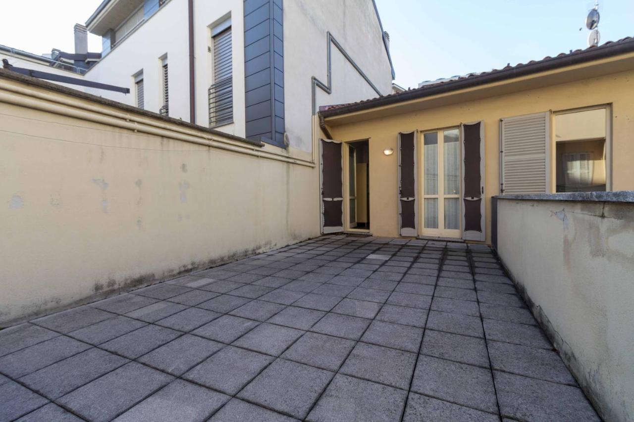 Galleria Roma Apartment - Affitti Brevi Italia Лекко Экстерьер фото